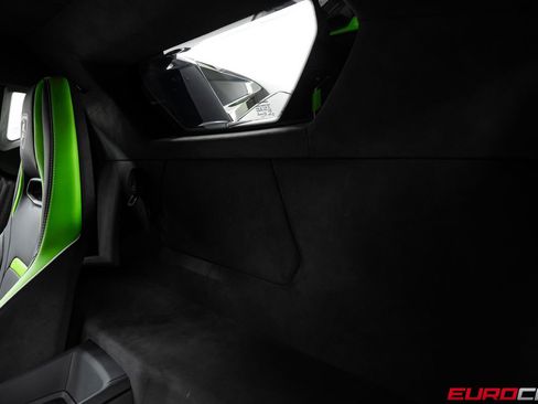Used 2026 Lamborghini Temerario AWD/4WD image 38