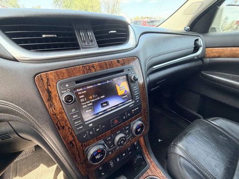 Used 2014 Chevrolet Traverse LTZ FWD image 15