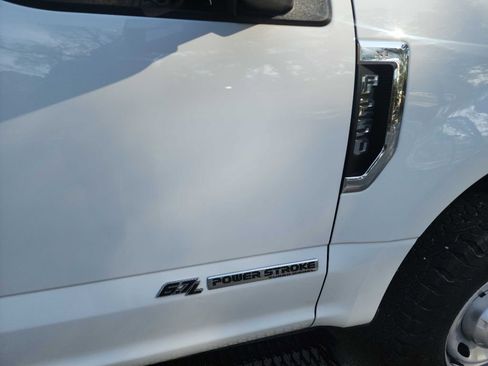 Used 2017 Ford F250 XL w/ Power Equipment Group image 12