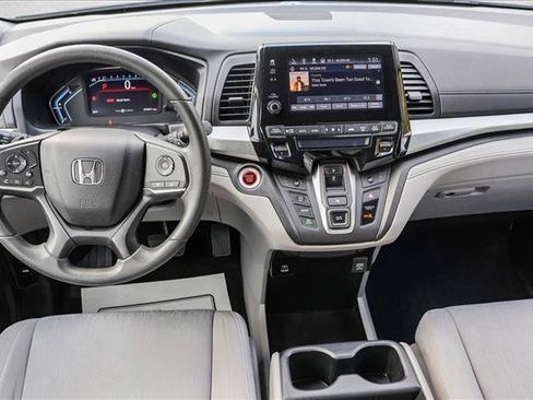 Used 2022 Honda Odyssey EX image 23