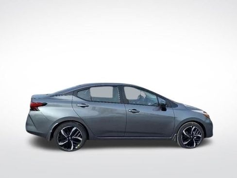 New 2025 Nissan Versa SR image 8