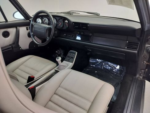 Used 1992 Porsche 911 Carrera RWD image 13