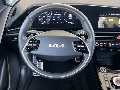 Used 2023 Kia Niro Wave image 16