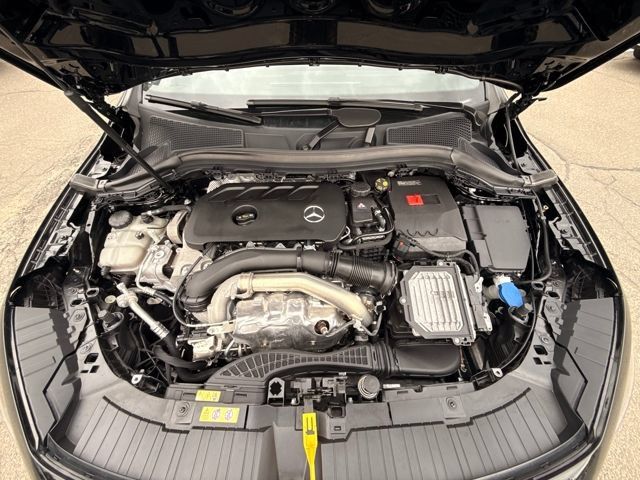 Used 2025 Mercedes-Benz GLA 250 4MATIC image 18