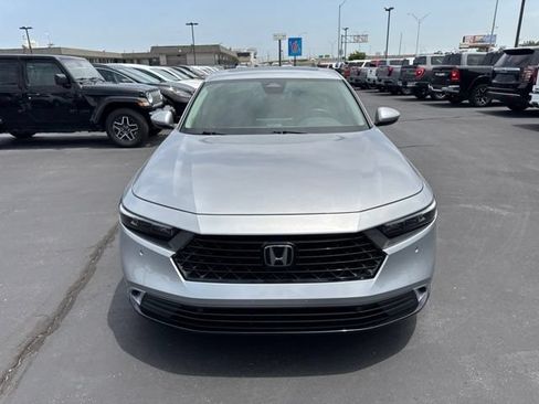 Used 2023 Honda Accord EX-L image 8