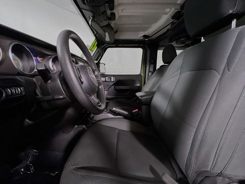 Used 2021 Jeep Wrangler Sport image 15