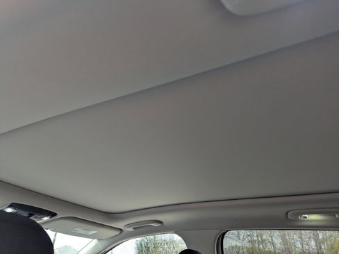 New 2026 Kia Sorento S w/ S Panoramic Sunroof Package image 6