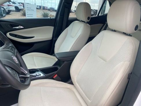 Used 2023 Buick Encore GX Select FWD image 2