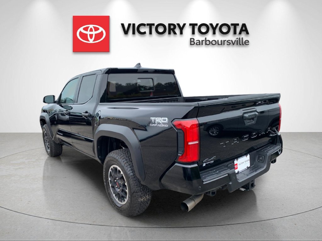 Used 2024 Toyota Tacoma TRD Off-Road AWD/4WD image 3
