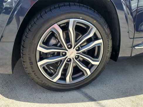 Used 2019 GMC Terrain Denali w/ Driver Alert Package II image 5