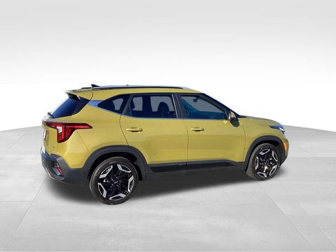 Certified 2024 Kia Seltos SX w/ SX Sunroof Package AWD/4WD image 8