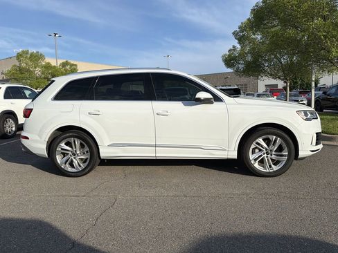 Used 2023 Audi Q7 3.0T Premium Plus w/ Premium Plus Package AWD/4WD image 2