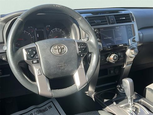 Used 2021 Toyota 4Runner SR5 image 31