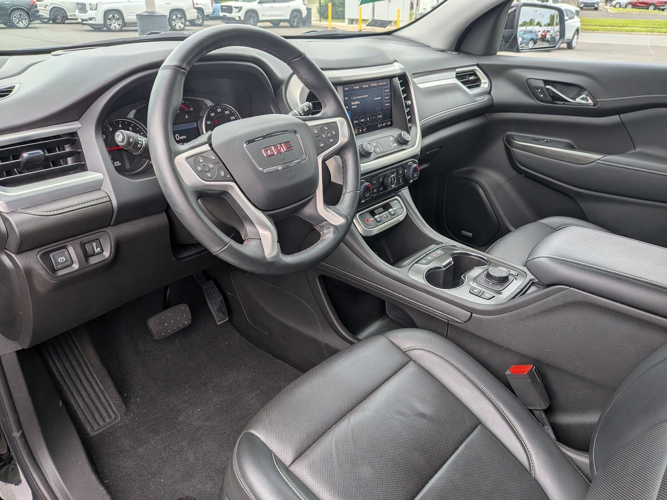 Certified 2023 GMC Acadia SLT w/ Preferred Package AWD/4WD image 9