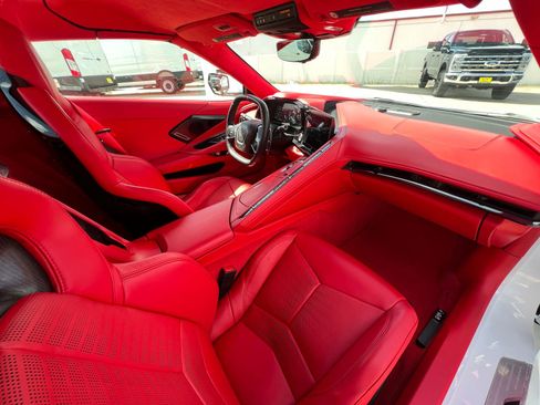 Used 2023 Chevrolet Corvette Stingray Premium Conv w/ Z51 Performance Package RWD image 19