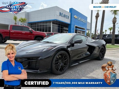 Used 2025 Chevrolet Corvette Z06 RWD image 1
