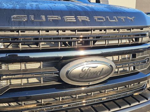 Used 2022 Ford F350 Platinum image 9