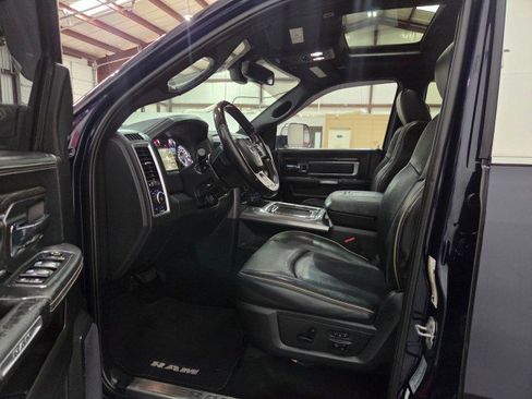 Used 2017 RAM 3500 Laramie Longhorn image 6