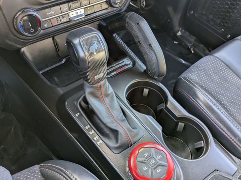 Used 2022 Ford Bronco Raptor image 17