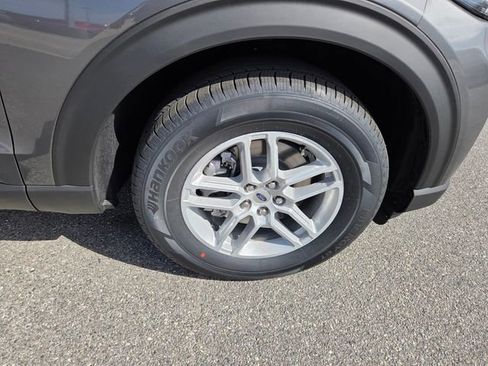 New 2026 Ford Explorer Active image 47