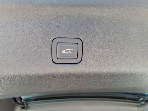 New 2026 Chevrolet Suburban High Country image 29