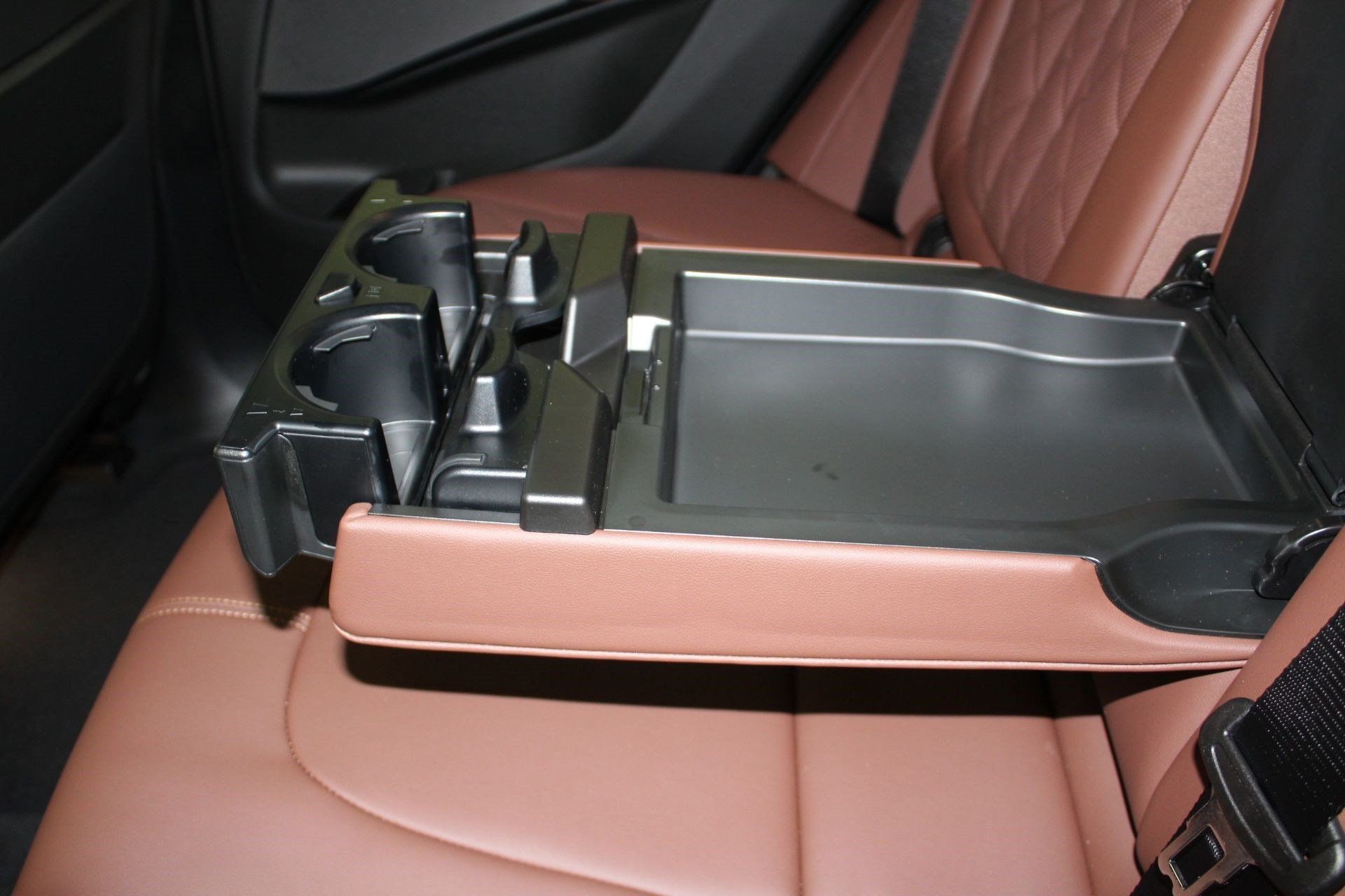 Used 2026 BMW X5 sDrive40i w/ M Sport Package RWD image 17