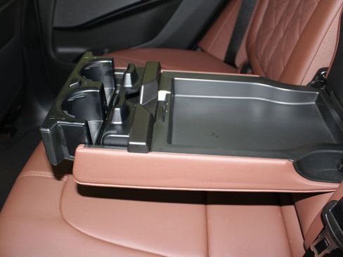 New 2026 BMW X5 sDrive40i w/ M Sport Package image 17