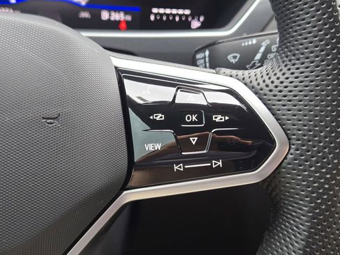 Used 2024 Volkswagen Tiguan SE R-Line w/ MDO Package, Three-Row image 31