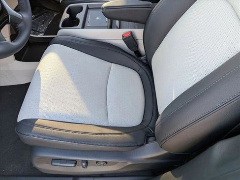 New 2026 Honda Odyssey Elite image 4