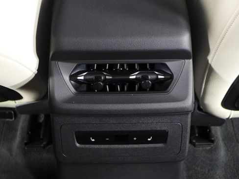 Used 2025 Audi A6 e-tron Premium w/ Ultra Package image 24