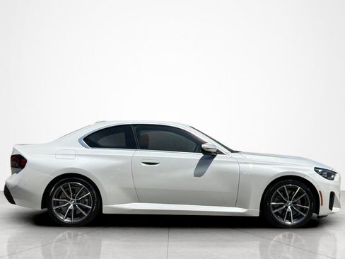 Used 2024 BMW 230i Coupe w/ Convenience Package RWD image 6