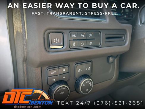 Used 2023 Chevrolet Suburban Z71 w/ Luxury Package AWD/4WD image 17