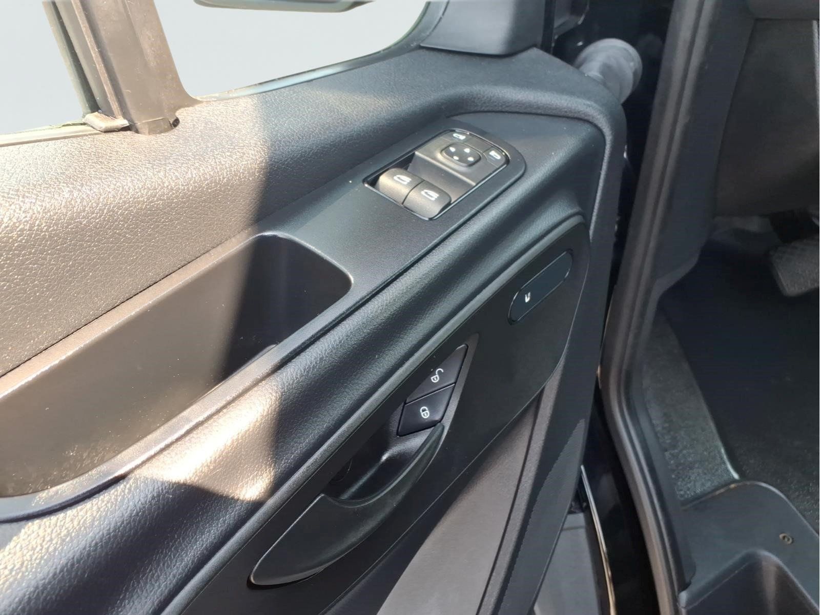 Used 2025 Mercedes-Benz Sprinter 2500 image 20
