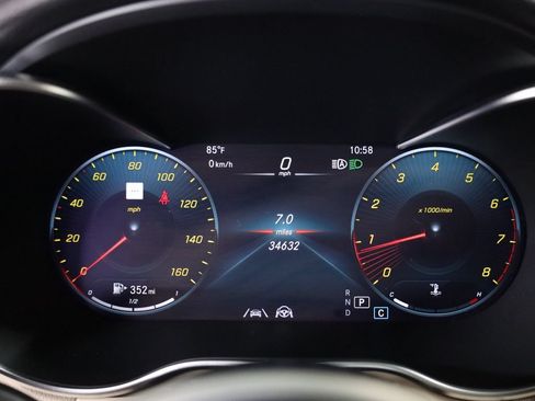 Used 2022 Mercedes-Benz GLC 300 4MATIC image 17