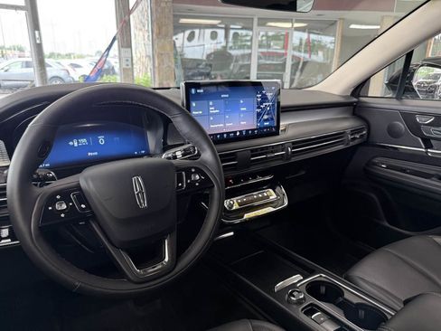 Used 2024 Lincoln Corsair Premiere w/ Equipment Group 101A image 44