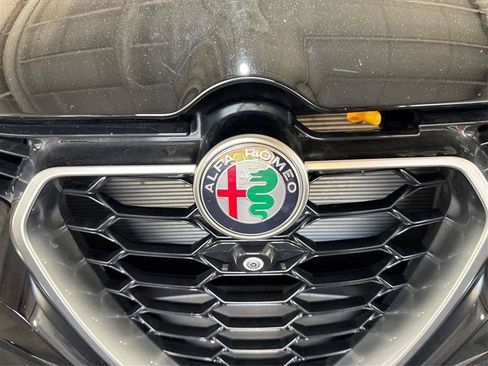 Used 2024 Alfa Romeo Tonale Ti AWD/4WD image 25