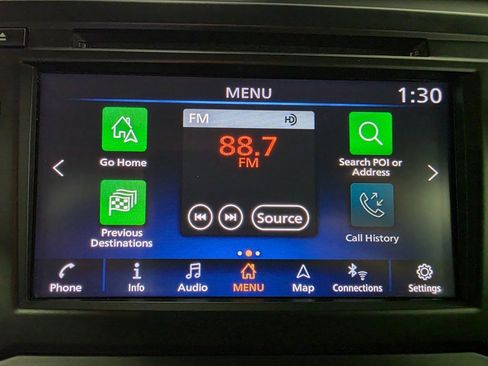 Used 2019 Nissan Titan S image 3