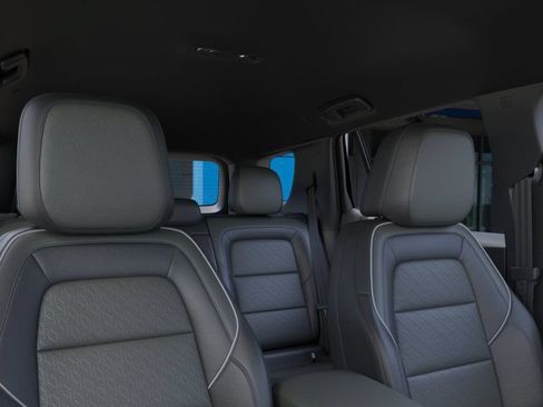 New 2026 Chevrolet Equinox LT w/ Convenience Package II AWD/4WD image 24