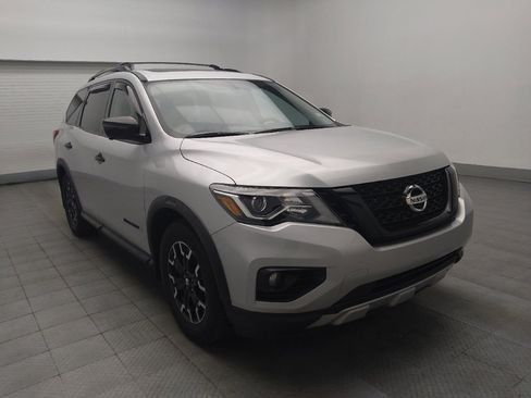 Used 2019 Nissan Pathfinder SL FWD image 13