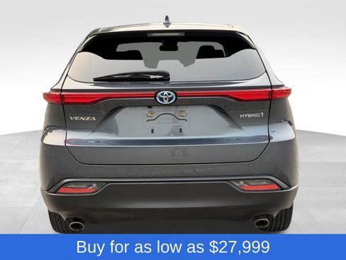 Used 2022 Toyota Venza LE AWD/4WD image 7