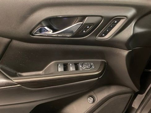 Used 2017 GMC Acadia SLT w/ LPO, Cargo Package AWD/4WD image 20