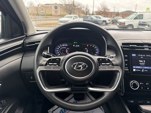 Used 2022 Hyundai Tucson SEL image 16