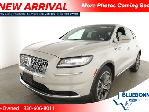 Used 2022 Lincoln Nautilus Reserve FWD image 1