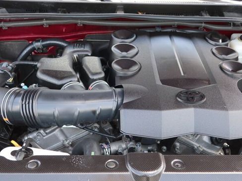 Used 2012 Toyota 4Runner SR5 image 39