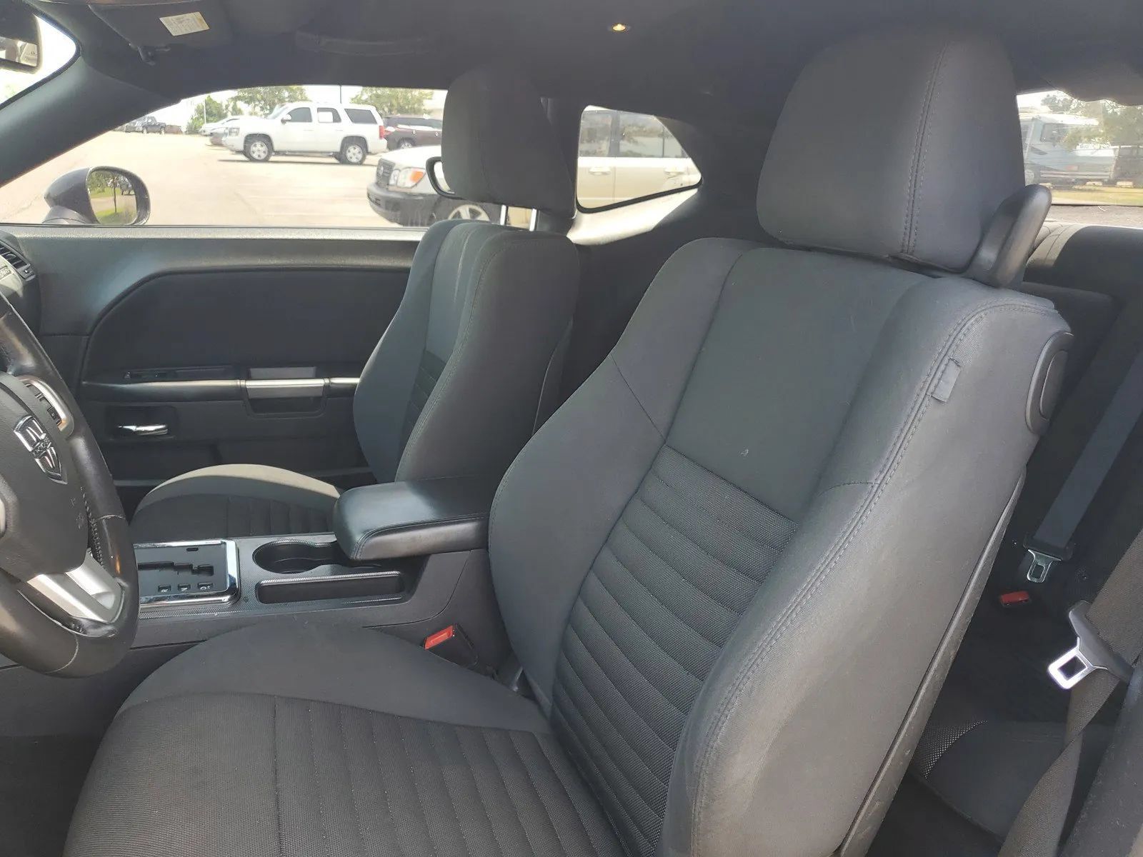 Used 2014 Dodge Challenger R/T RWD image 12