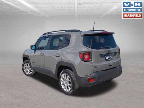 Used 2022 Jeep Renegade Latitude w/ Convenience Group AWD/4WD image 6