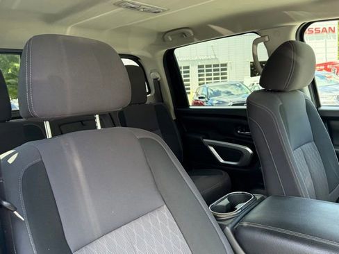 Used 2021 Nissan Titan SV w/ SV Convenience Package AWD/4WD image 30