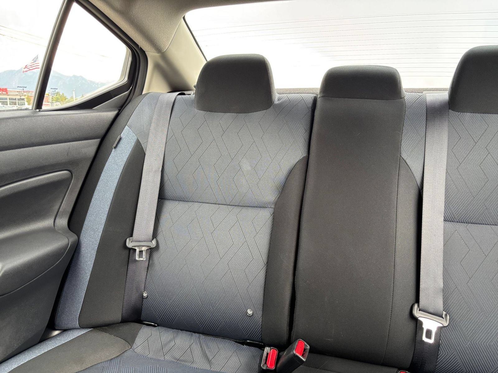 Used 2025 Nissan Versa SV FWD image 36