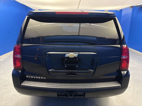 Used 2020 Chevrolet Suburban LT AWD/4WD image 6