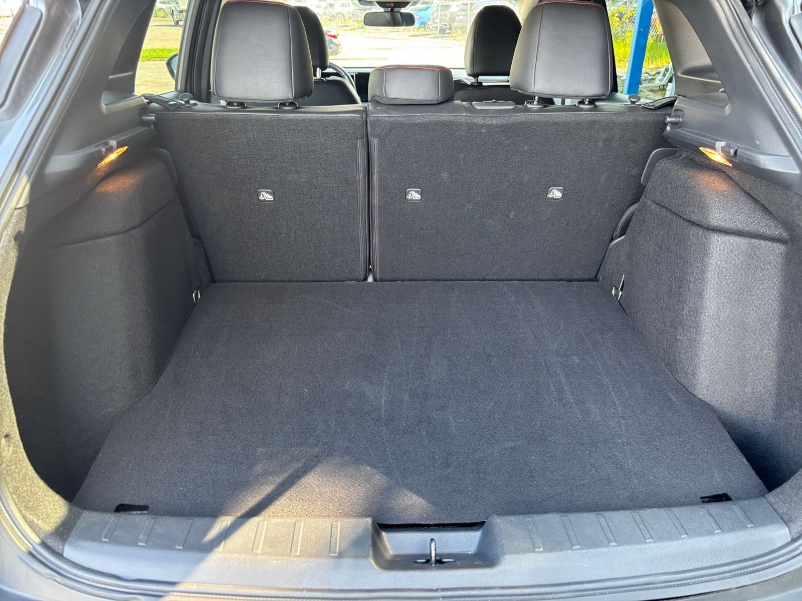 Used 2026 Nissan Kicks SR AWD/4WD image 29